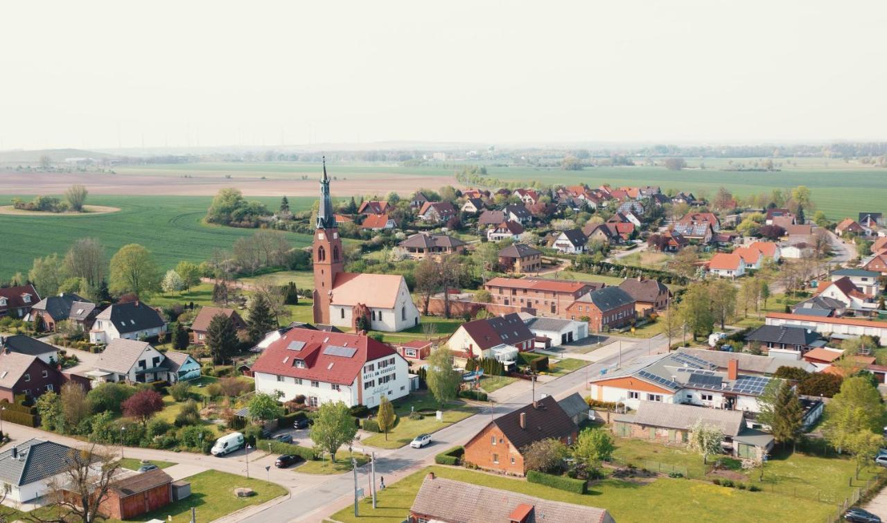 Hotel Am Uckersee Roepersdorf Екстер'єр фото